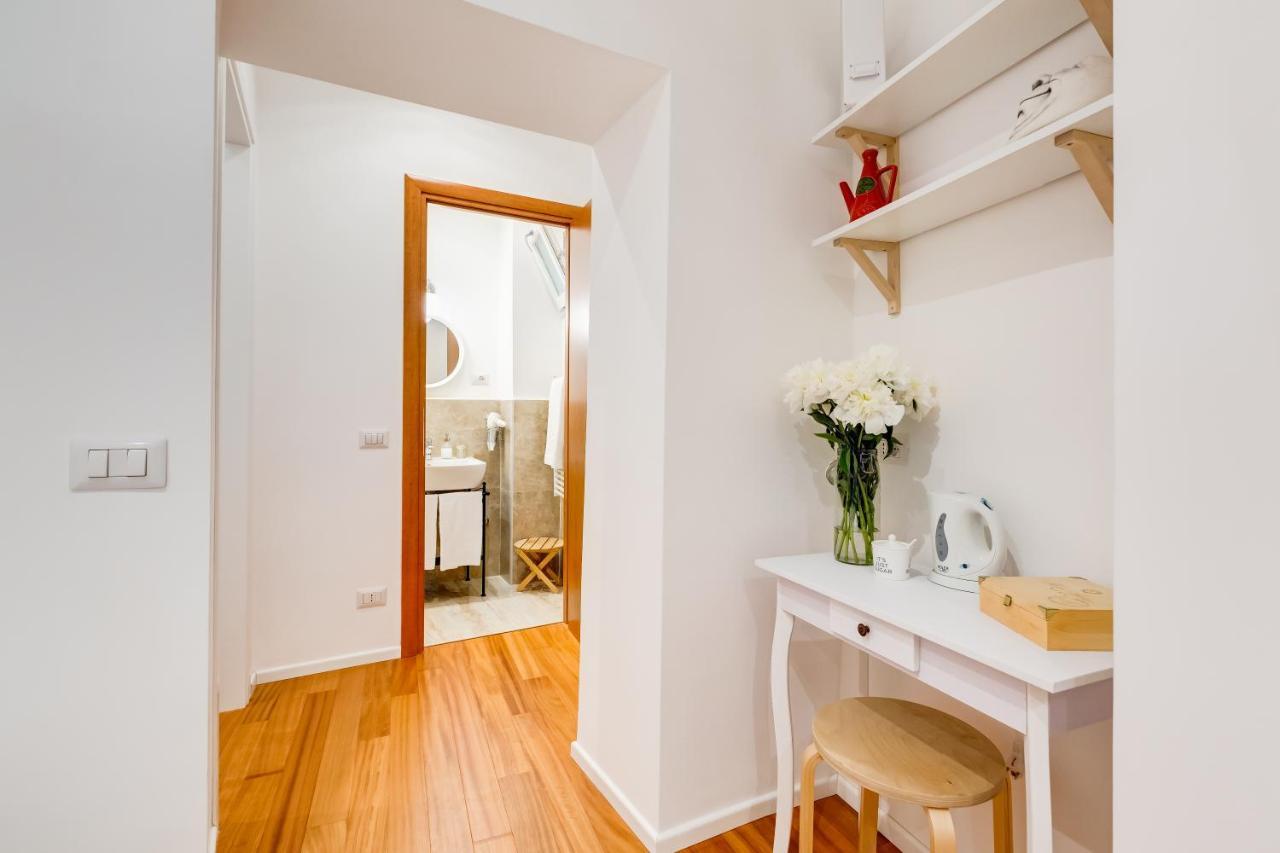 Lovely And Modern Nest Near The Colosseum Рим Экстерьер фото