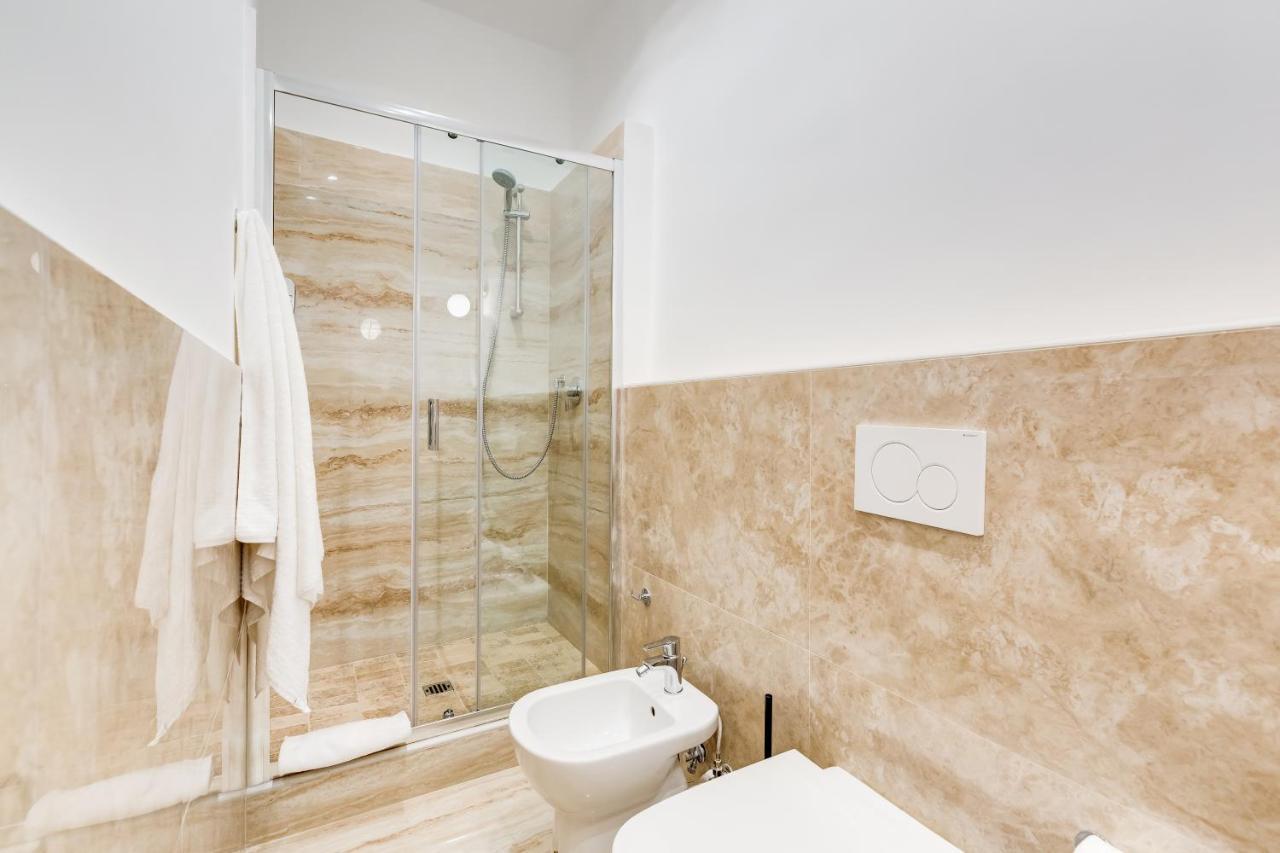Lovely And Modern Nest Near The Colosseum Рим Экстерьер фото