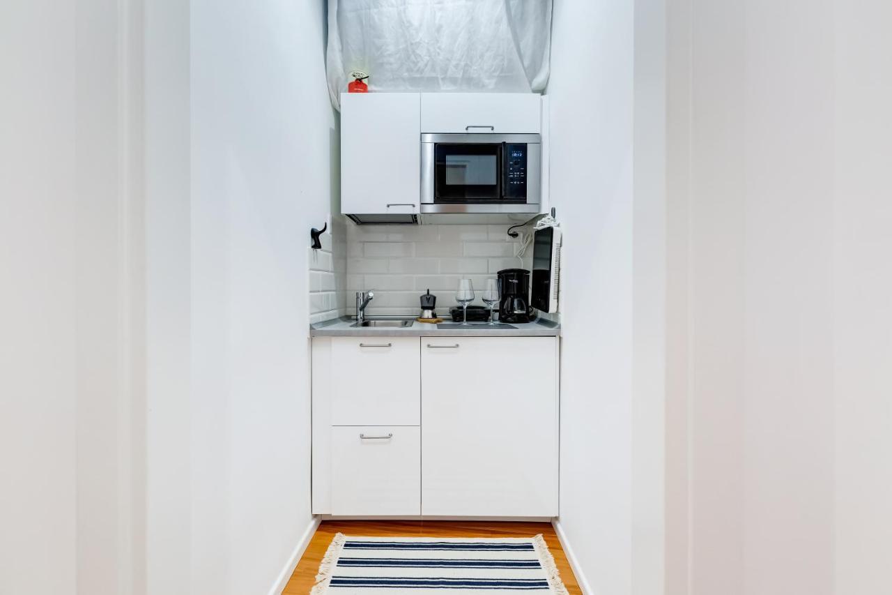 Lovely And Modern Nest Near The Colosseum Рим Экстерьер фото